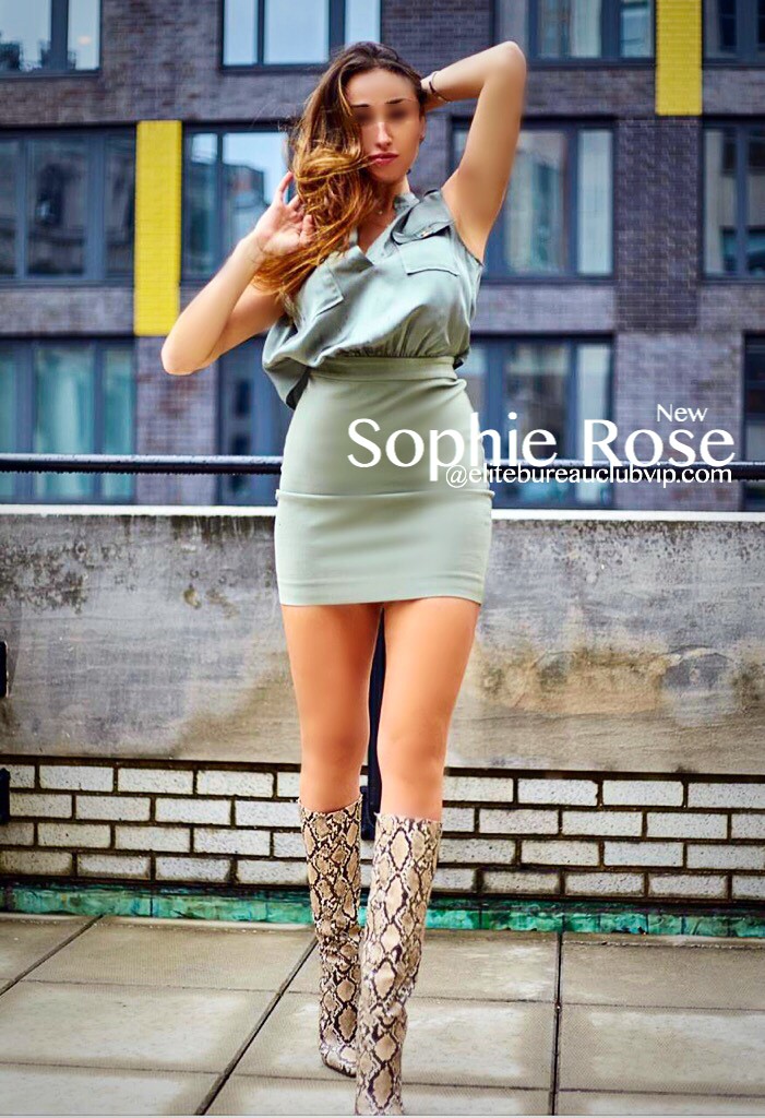 New Super Model Sophie Rose